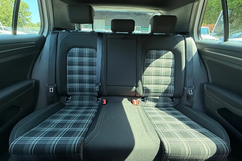 Volkswagen Golf GTD TDI 11