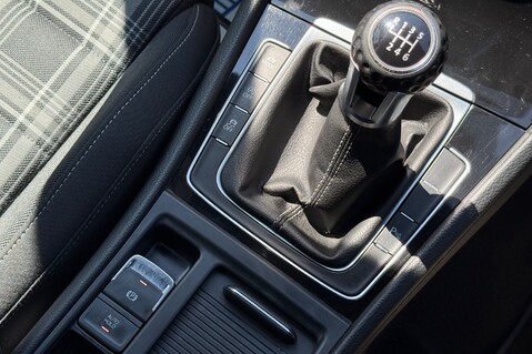 Volkswagen Golf GTD TDI 42