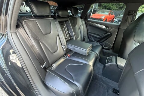 Audi RS4 RS4 AVANT FSI QUATTRO -PAN ROOF -ADAPTIVE CRUISE -B&O -KEYLESS -£8K EXTRAS 34