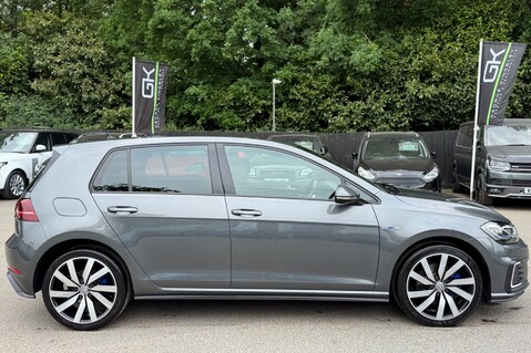 Volkswagen Golf GTE ADVANCE DSG - REVERSE CAMERA - LANE ASSIST -KEYLESS -WINTER PACK -LEDS 4