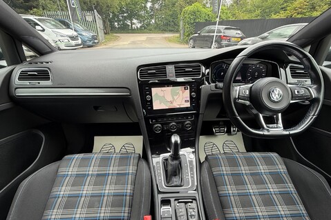 Volkswagen Golf GTE ADVANCE DSG - REVERSE CAMERA - LANE ASSIST -KEYLESS -WINTER PACK -LEDS 5
