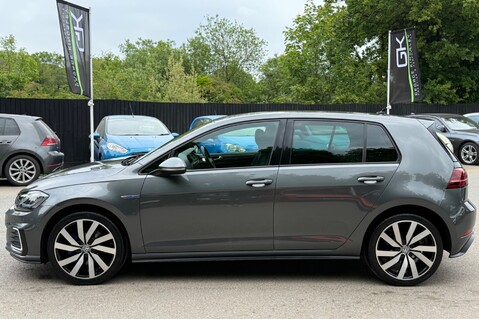 Volkswagen Golf GTE ADVANCE DSG - REVERSE CAMERA - LANE ASSIST -KEYLESS -WINTER PACK -LEDS 10
