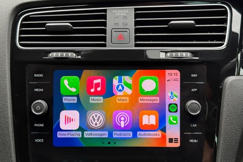Volkswagen Golf GTE ADVANCE DSG - REVERSE CAMERA - LANE ASSIST -KEYLESS -WINTER PACK -LEDS 11