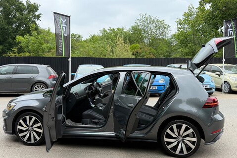 Volkswagen Golf GTE ADVANCE DSG - REVERSE CAMERA - LANE ASSIST -KEYLESS -WINTER PACK -LEDS 18