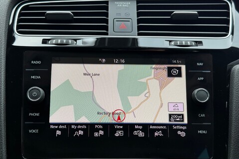 Volkswagen Golf GTE ADVANCE DSG - REVERSE CAMERA - LANE ASSIST -KEYLESS -WINTER PACK -LEDS 46