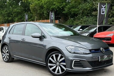Volkswagen Golf GTE ADVANCE DSG - REVERSE CAMERA - LANE ASSIST -KEYLESS -WINTER PACK -LEDS