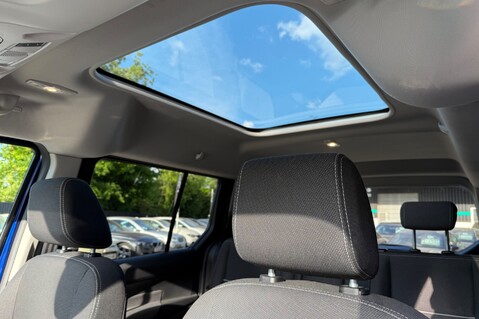 Ford Grand Tourneo Connect TITANIUM TDCI AUTOMATIC - 5 SEATER - PANORAMIC ROOF 3
