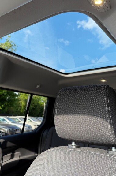 Ford Grand Tourneo Connect TITANIUM TDCI AUTOMATIC - 5 SEATER - PANORAMIC ROOF 