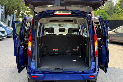 Ford Grand Tourneo Connect TITANIUM TDCI AUTOMATIC - 5 SEATER - PANORAMIC ROOF 19