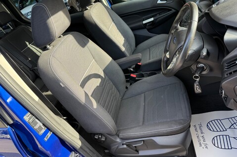 Ford Grand Tourneo Connect TITANIUM TDCI AUTOMATIC - 5 SEATER - PANORAMIC ROOF 28