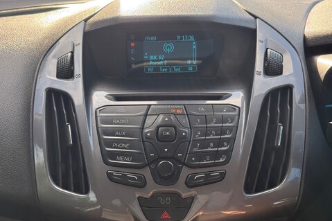 Ford Grand Tourneo Connect TITANIUM TDCI AUTOMATIC - 5 SEATER - PANORAMIC ROOF 34