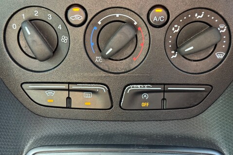 Ford Grand Tourneo Connect TITANIUM TDCI AUTOMATIC - 5 SEATER - PANORAMIC ROOF 35