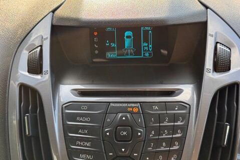 Ford Grand Tourneo Connect TITANIUM TDCI AUTOMATIC - 5 SEATER - PANORAMIC ROOF 39
