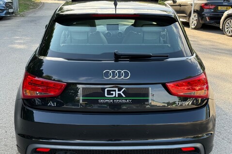 Audi A1 SPORTBACK TFSI S LINE 8