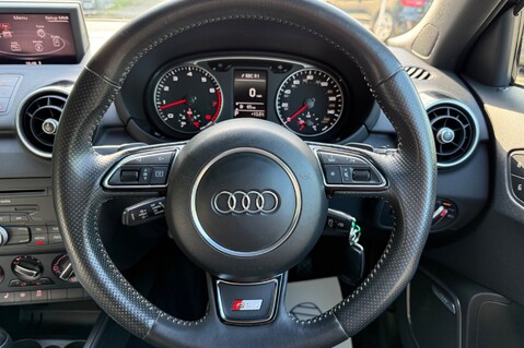 Audi A1 SPORTBACK TFSI S LINE 9