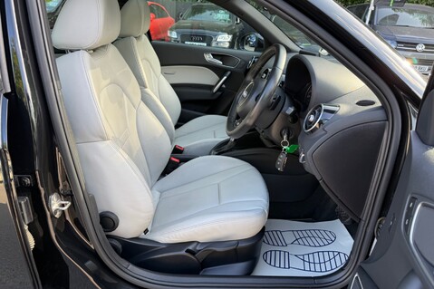 Audi A1 SPORTBACK TFSI S LINE 13