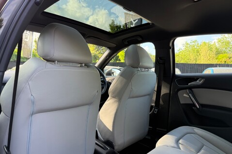 Audi A1 SPORTBACK TFSI S LINE 29