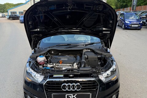 Audi A1 SPORTBACK TFSI S LINE 61