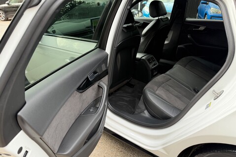 Audi A4 TFSI BLACK EDITION MHEV - ONE OWNER FROM NEW - FULL AUDI SERVICE HISTORY 26