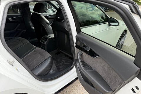 Audi A4 TFSI BLACK EDITION MHEV - ONE OWNER FROM NEW - FULL AUDI SERVICE HISTORY 30