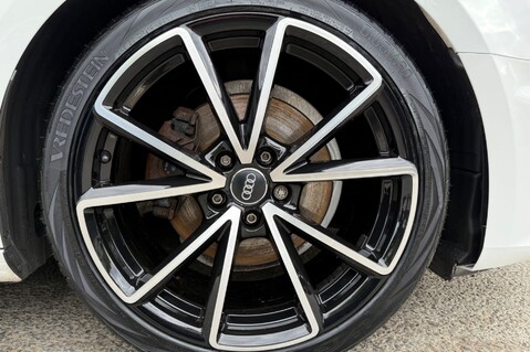 Audi A4 TFSI BLACK EDITION MHEV - ONE OWNER FROM NEW - FULL AUDI SERVICE HISTORY 59