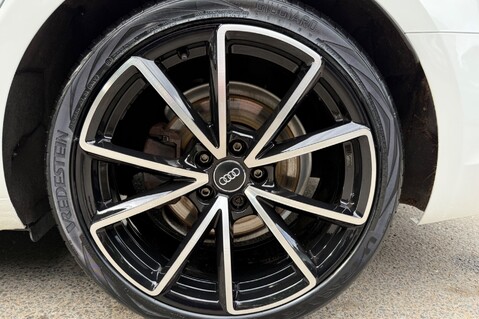 Audi A4 TFSI BLACK EDITION MHEV - ONE OWNER FROM NEW - FULL AUDI SERVICE HISTORY 61