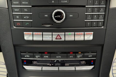 Mercedes-Benz E Class E400 AMG LINE - APPLE CAR PLAY - AIRSCARF - HARMAN KARDON -REMOTE ROOF MOD 41