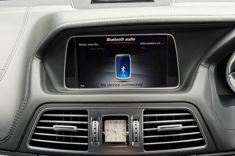 Mercedes-Benz E Class E400 AMG LINE - APPLE CAR PLAY - AIRSCARF - HARMAN KARDON -REMOTE ROOF MOD 43