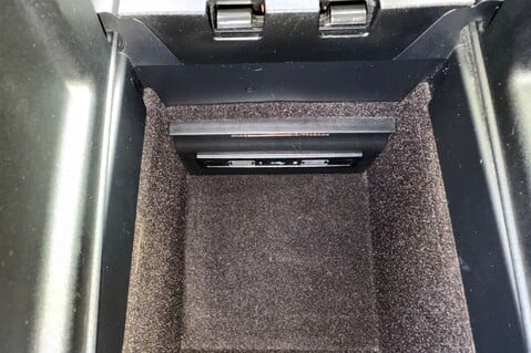 Mercedes-Benz E Class E400 AMG LINE - APPLE CAR PLAY - AIRSCARF - HARMAN KARDON -REMOTE ROOF MOD 44