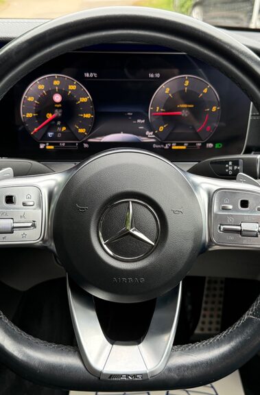 Mercedes-Benz E Class E 220 D AMG LINE EDITION PREMIUM - APPLE CAR PLAY - 360 DEGREE CAMERAS 
