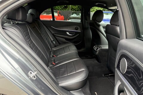 Mercedes-Benz E Class E 220 D AMG LINE EDITION PREMIUM-Leather 28