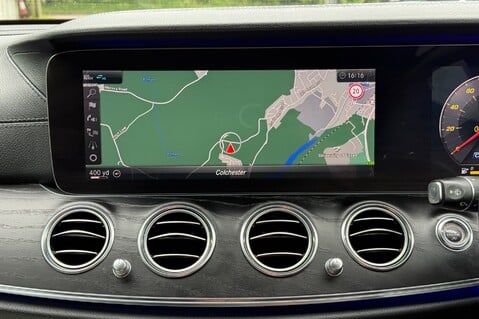 Mercedes-Benz E Class E 220 D AMG LINE EDITION PREMIUM-Leather 39