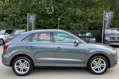Audi Q3 Audi Q3 TFSI QUATTRO S LINE S Tronic quattro  4