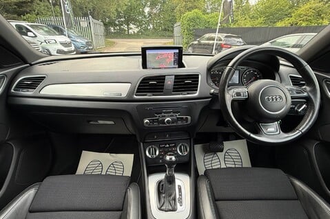 Audi Q3 Audi Q3 TFSI QUATTRO S LINE S Tronic quattro  5