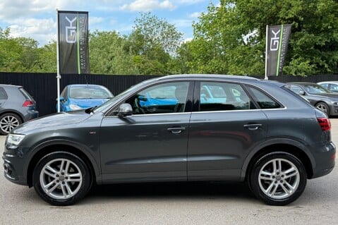 Audi Q3 Audi Q3 TFSI QUATTRO S LINE S Tronic quattro  10