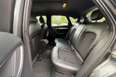 Audi Q3 Audi Q3 TFSI QUATTRO S LINE S Tronic quattro  23