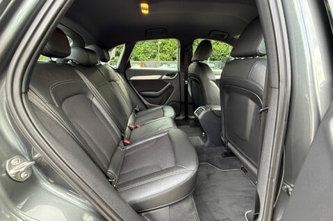 Audi Q3 Audi Q3 TFSI QUATTRO S LINE S Tronic quattro  26