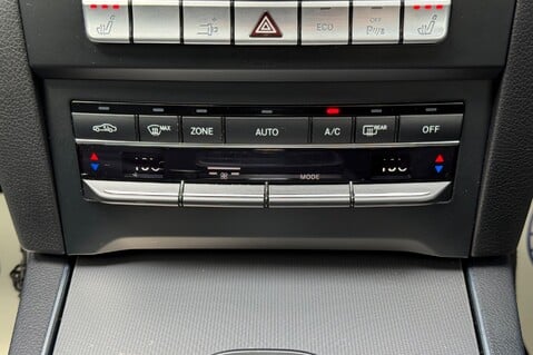 Mercedes-Benz E Class E350 BLUETEC AMG LINE E350d V6 BlueTEC  37