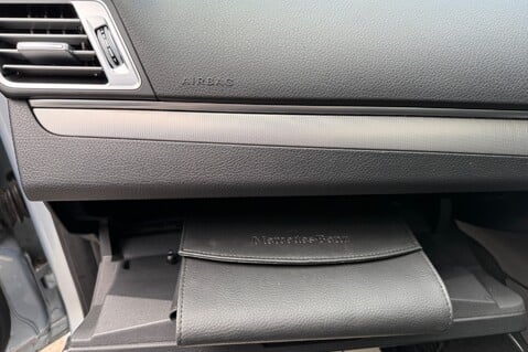 Mercedes-Benz E Class E350 BLUETEC AMG LINE E350d V6 BlueTEC  52