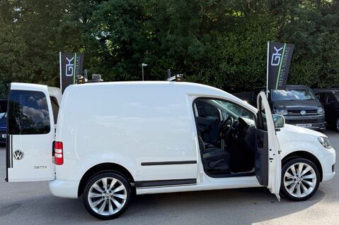 Volkswagen Caddy C20 TDI STARTLINE - NO VAT -APPLE CAR PLAY -MARCH 2026 MOT - 18 INCH ALLOYS 22
