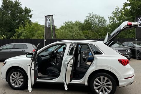 Audi Q3 TDI QUATTRO SPORT - ONE OWNER FROM NEW 19
