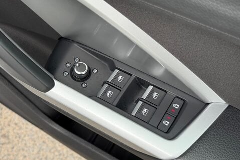Audi Q3 TDI QUATTRO SPORT - ONE OWNER FROM NEW 35