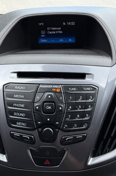 Ford Tourneo Custom 310 TITANIUM L2 TDCI AUTOMATIC LWB LONG WHEEL BASE 9 SEATER  