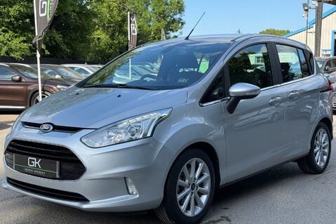 Ford B-Max TITANIUM AUTOMATIC - LOW MILEAGE 10