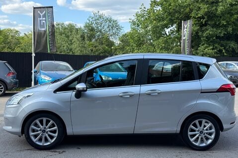 Ford B-Max TITANIUM AUTOMATIC - LOW MILEAGE 9