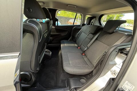 Ford B-Max TITANIUM AUTOMATIC - LOW MILEAGE 24