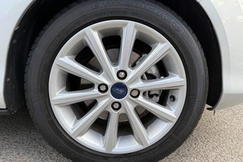 Ford B-Max TITANIUM AUTOMATIC - LOW MILEAGE 44