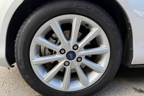 Ford B-Max TITANIUM AUTOMATIC - LOW MILEAGE 45