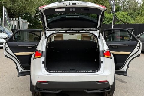 Lexus NX 300H PREMIER - IVORY LEATHER INTERIOR - HUD - 360 CAMERAS 21