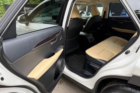 Lexus NX 300H PREMIER - IVORY LEATHER INTERIOR - HUD - 360 CAMERAS 27